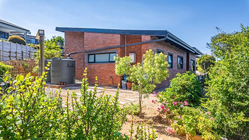 3 Bedroom Property for Sale in Outeniqua Strand Western Cape